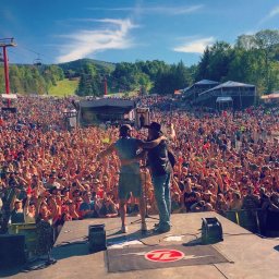 Large concert in upstate New York