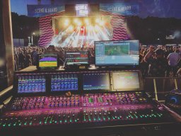 The Dandy Warhols live in Australia